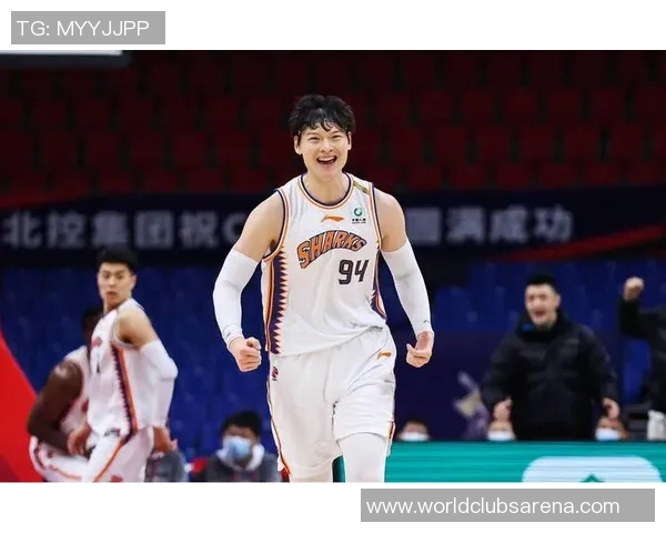 CBA广东队对阵上海队精彩视频直播全程回顾与分析