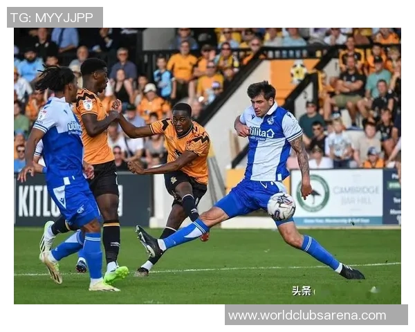 曼联对阵雷丁精彩赛事免费直播全程回放与分析